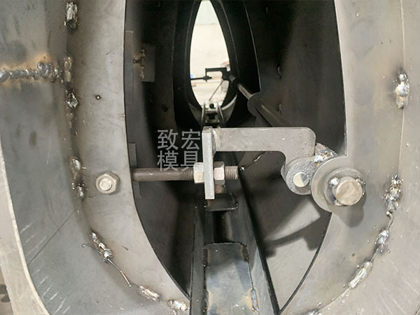 卵型槽模具內(nèi)模的限位柱部分 卵型槽模具內(nèi)模的限位柱部分