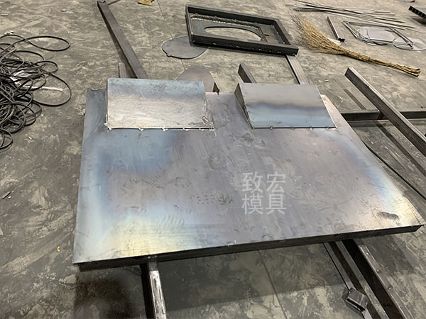 卵型排水槽模具的外模 卵型排水槽模具的外模